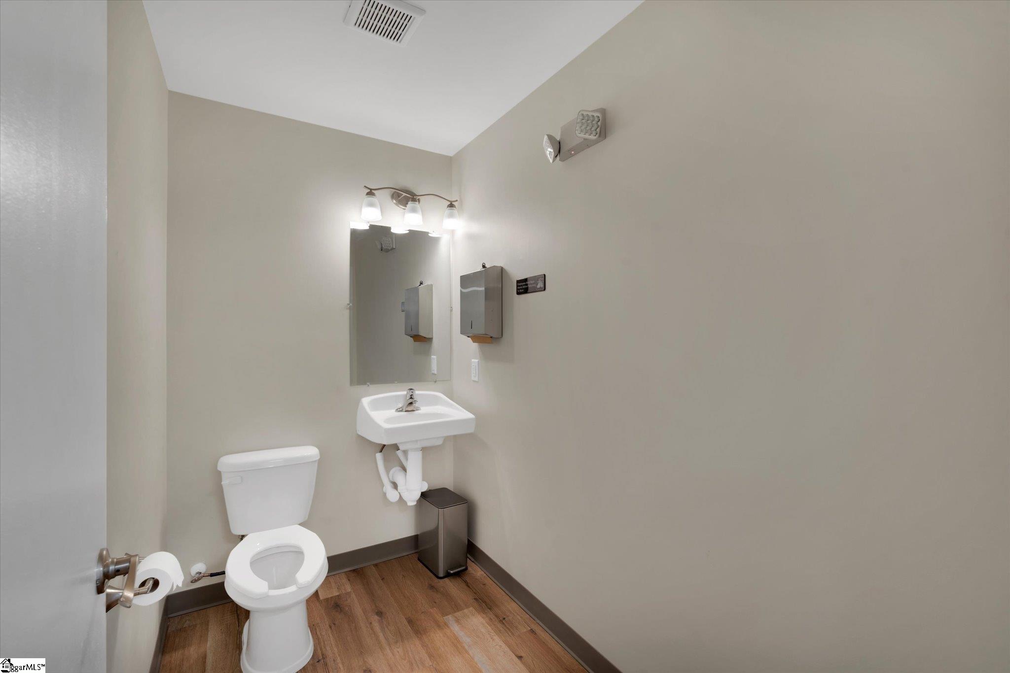 323 West Georgia Road Simpsonville, SC 29681 - Photo 13 of 28