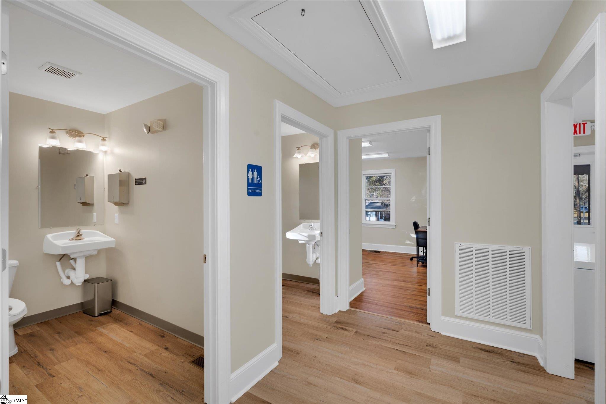 323 West Georgia Road Simpsonville, SC 29681 - Photo 14 of 28