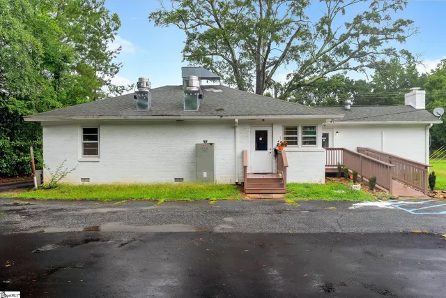 $5,400 | 323 West Georgia Road, Simpsonville, SC 29681