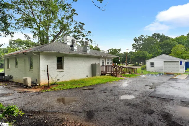 $5,400 | 323 West Georgia Road, Simpsonville, SC 29681