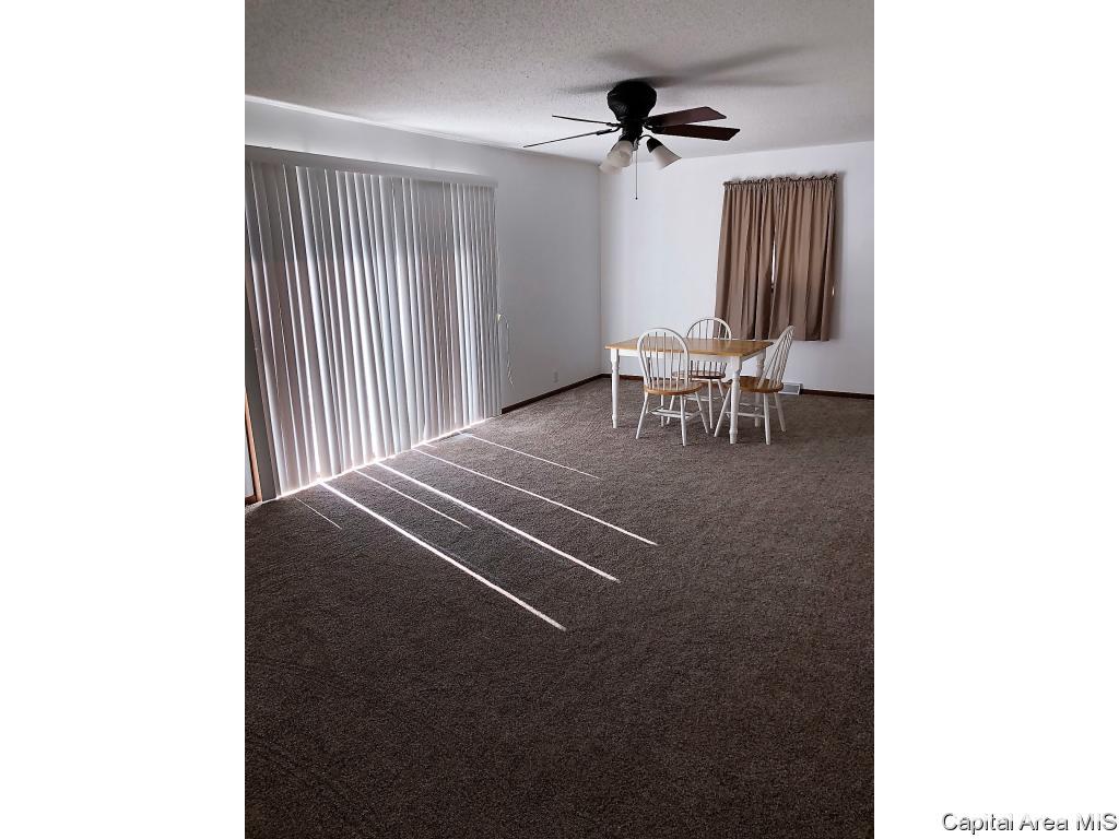 906 Gabbert Road Springfield, IL 62707 - Photo 5 of 15 Gallery Image 5