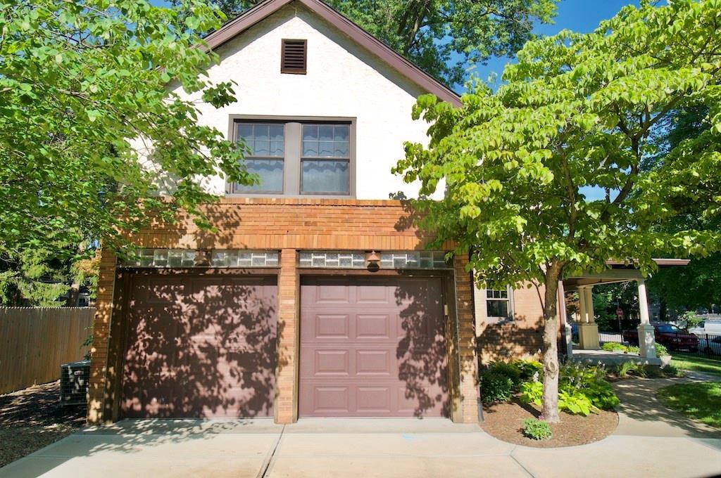 333 Blue Ridge Road Indianapolis, IN 46208 - Photo 3 of 48