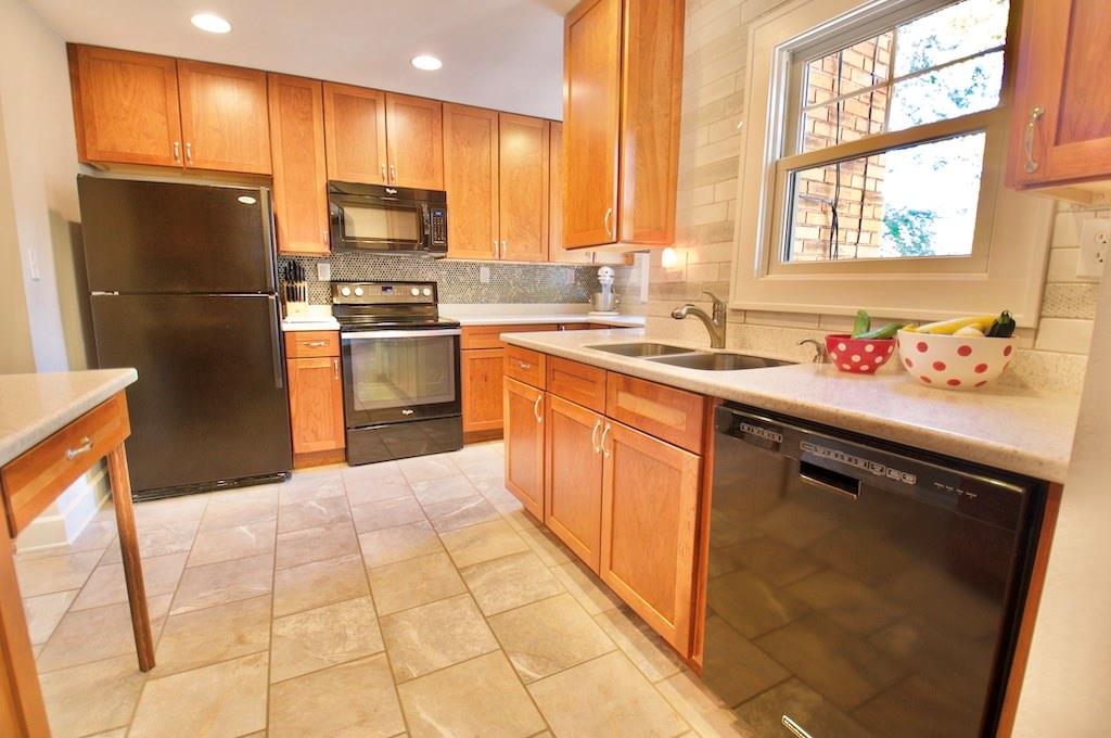 333 Blue Ridge Road Indianapolis, IN 46208 - Photo 9 of 48
