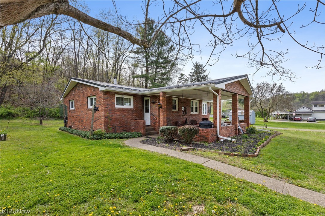 55291 Town Hill Road Jacobsburg, OH 43933 - Photo 4 of 38