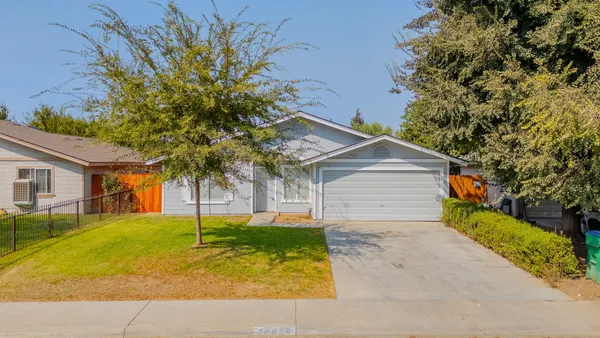 $275,000 | 16056 Bly Avenue, Ivanhoe, CA 93235