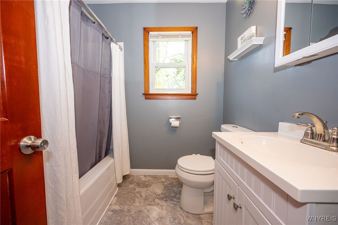 7559 Erie Road Evans, NY 14047 - Photo 15 of 41 First Floor Bath