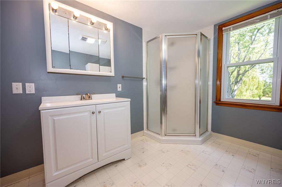 7559 Erie Road Evans, NY 14047 - Photo 24 of 41 2nd Floor Bath