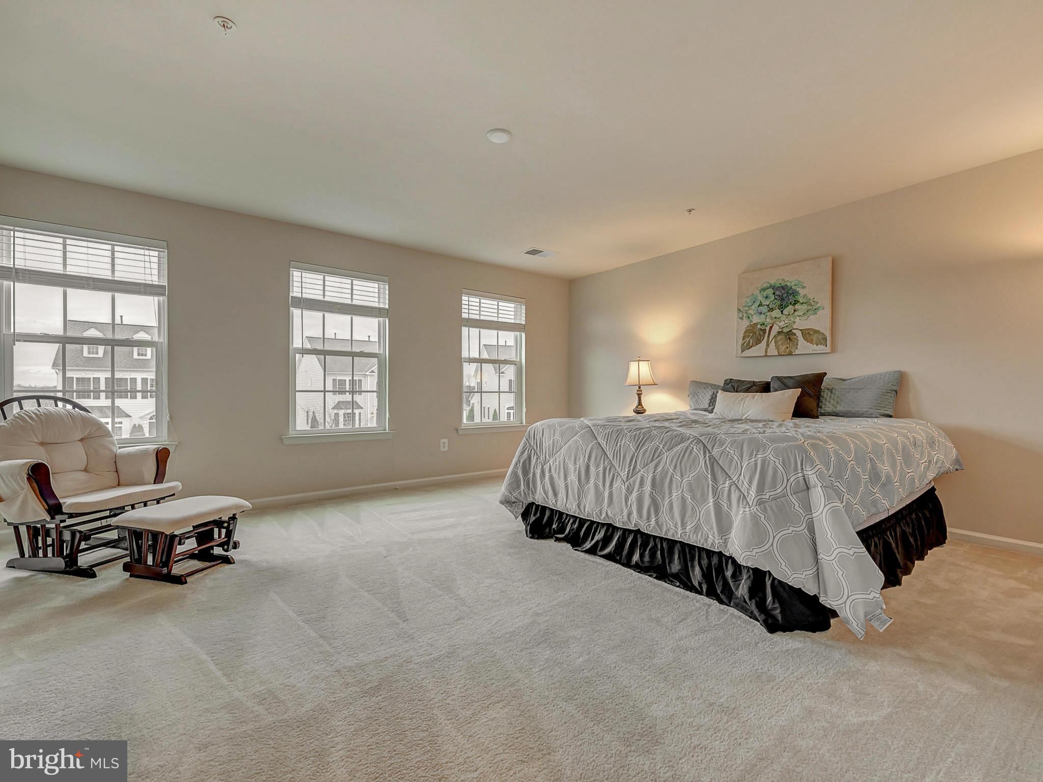 9159 Bealls Farm Road Frederick, MD 21704 - Photo 19 of 30 Bedroom #3 boasts 3 windows!