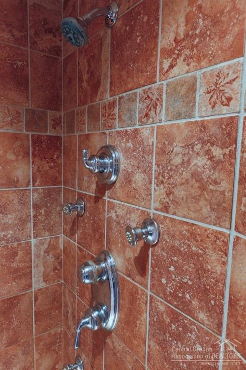 54265 Huntington Road Bend, OR 97707 - Photo 18 of 24 Tile shower master bath