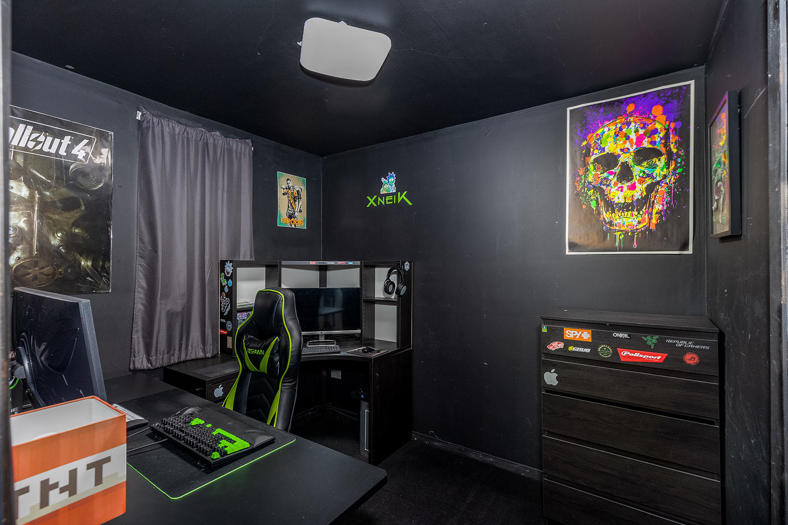 2134 Root Street Crest Hill, IL 60403 - Photo 12 of 17 a room with furniture workspace and flat screen tv