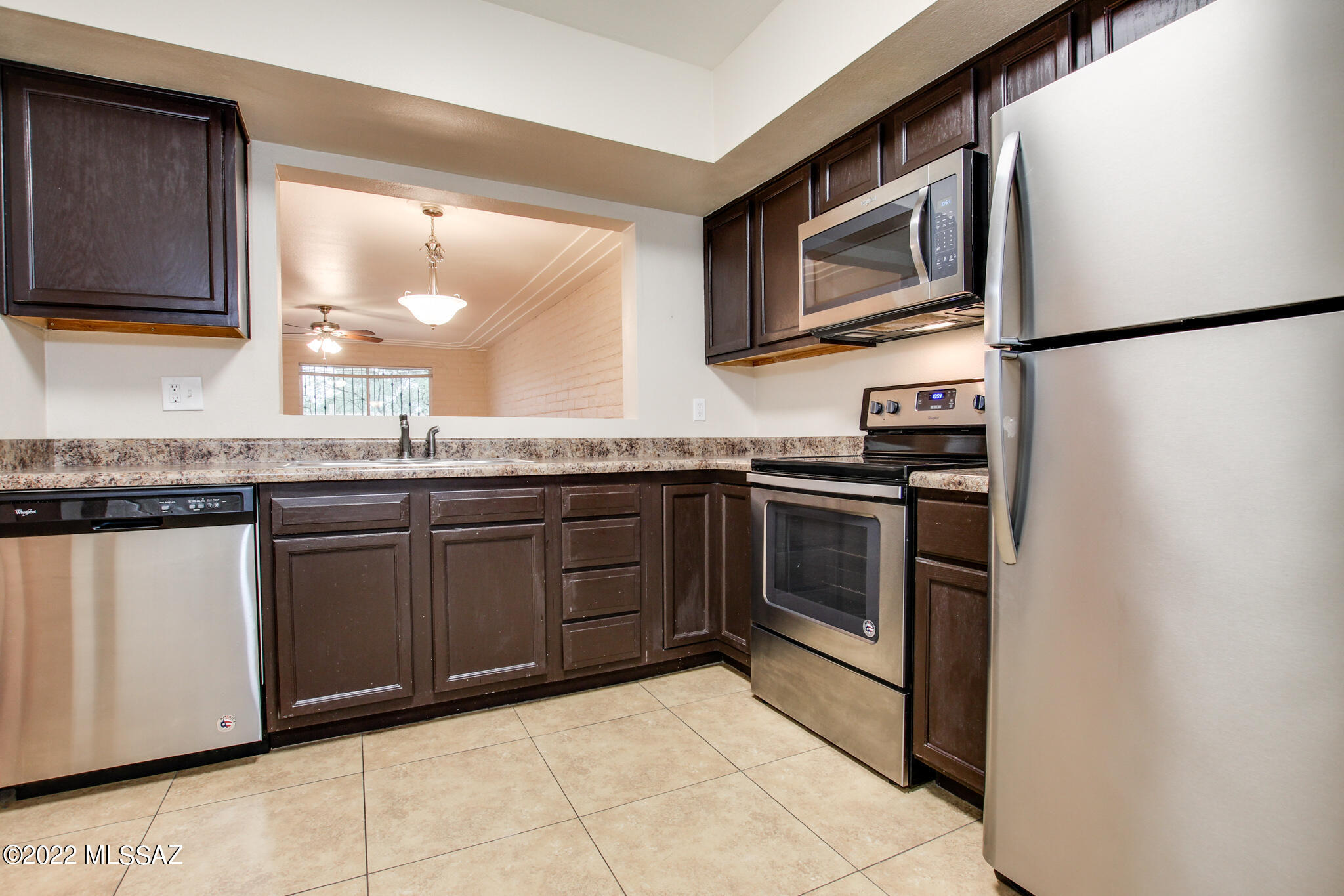 3542 South Mission Road, Unit A Tucson, AZ 85713 - Photo 8 of 37