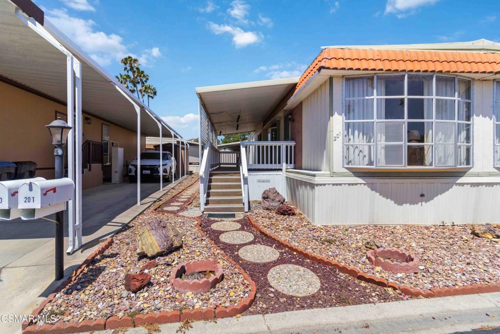 195 Tierra Rejada Road, Unit 201 Simi Valley, CA 93065 - Photo 41 of 50