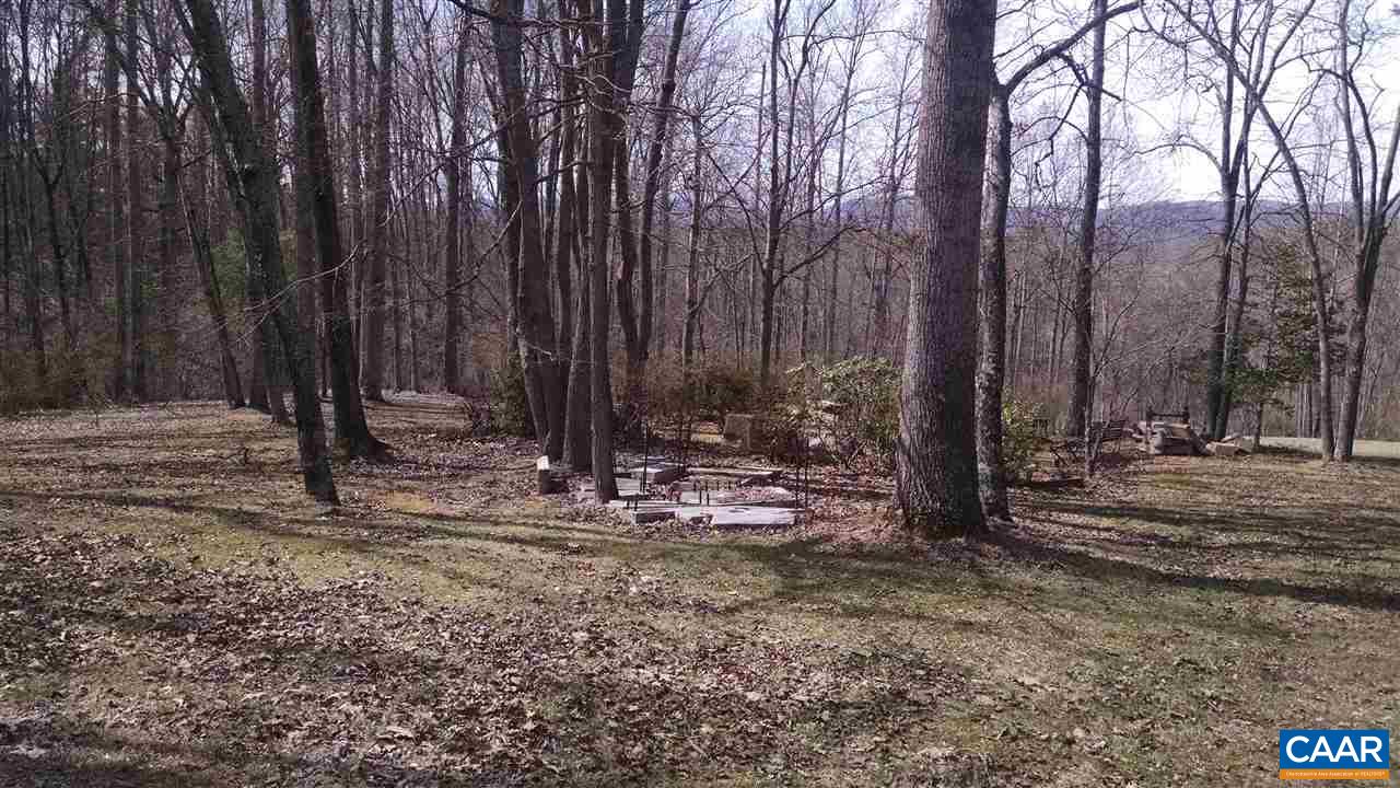 286 A Beazley Road Ruckersville, VA 22968 - Photo 5 of 10 a view of a backyard