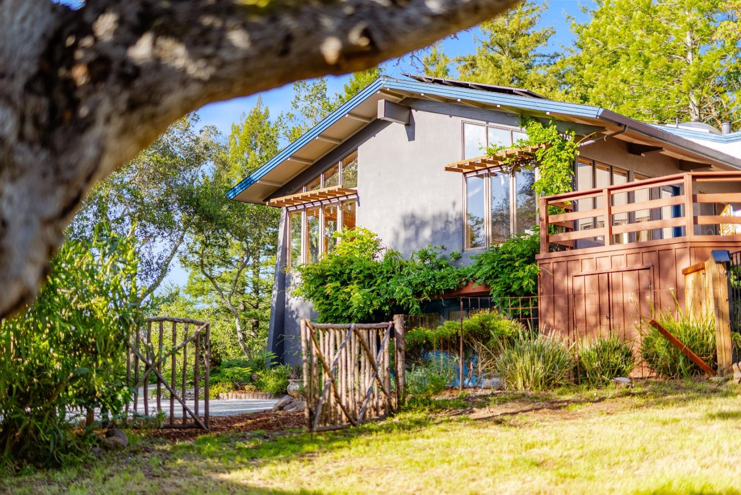 899 Calabasas Road Watsonville, CA 95076 - Photo 2 of 79