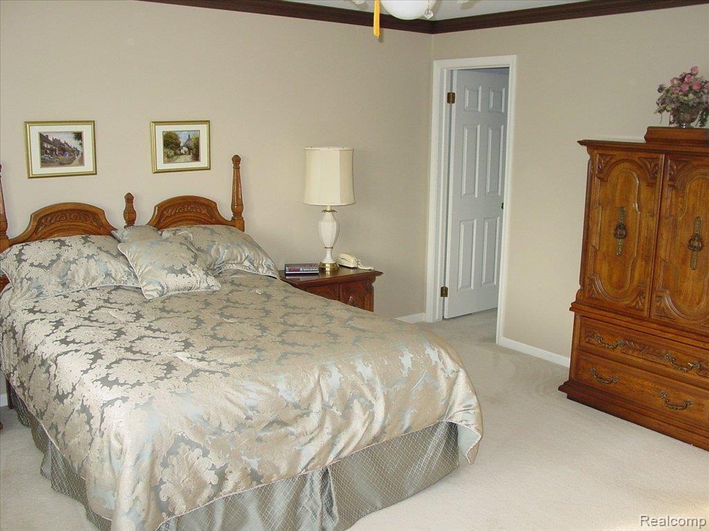 396 Fordcroft Drive Rochester, MI 48309 - Photo 6 of 25 Master Bedroom