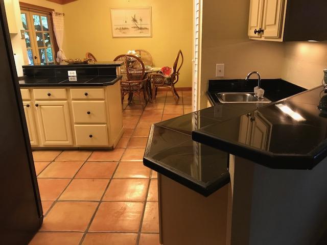 904 Pompano Drive Jupiter, FL 33458 - Photo 7 of 23 pompano wet bar