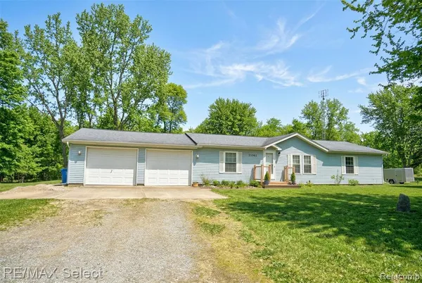 $229,900 | 11061 Main Road, Fenton, MI 48430