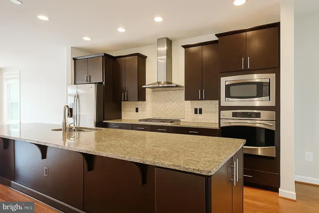 $4,000 | 20769 Duxbury Terrace, Ashburn, VA 20147