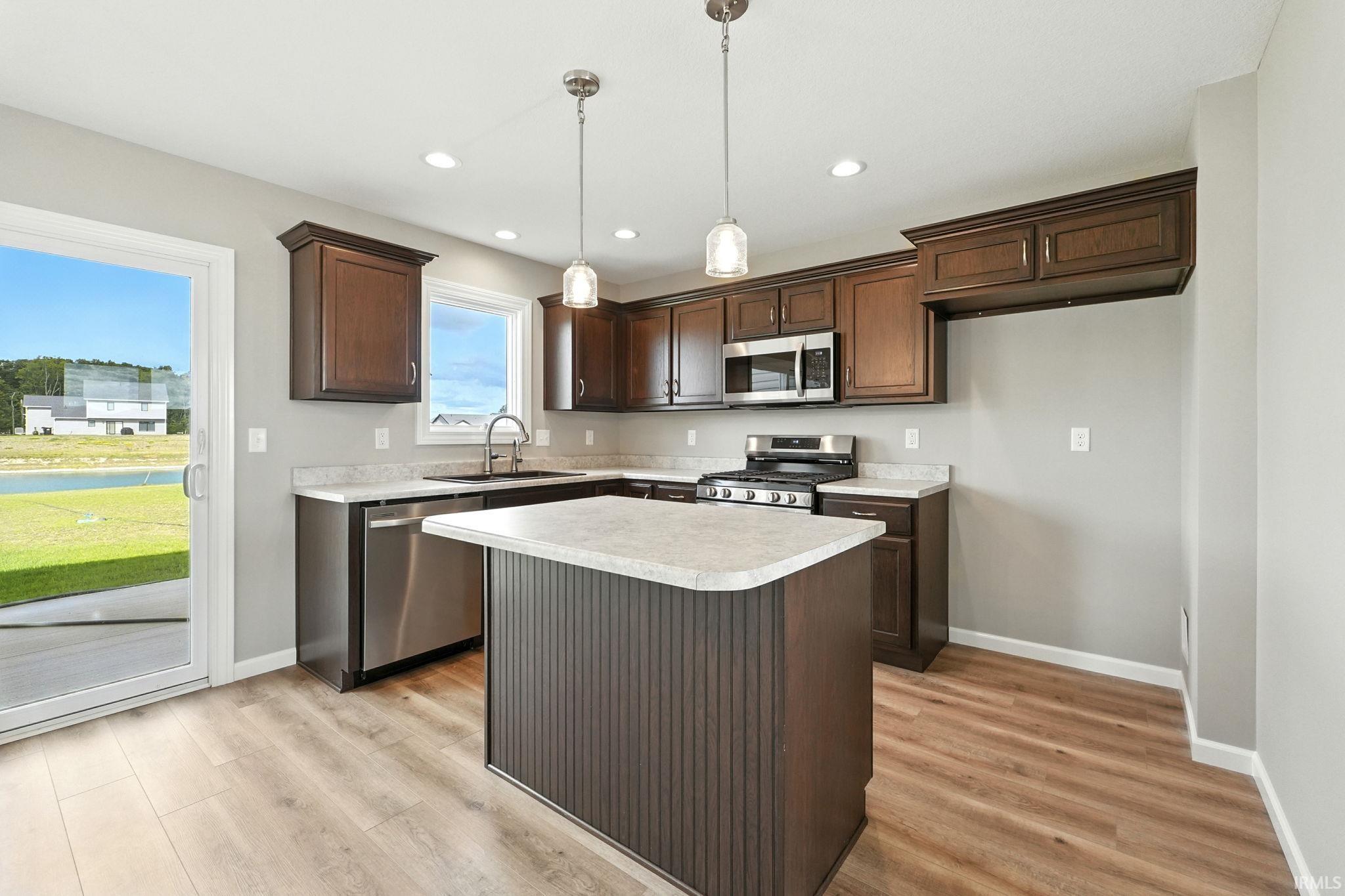 885 Zenos Boulevard Fort Wayne, IN 46818 - Photo 9 of 36