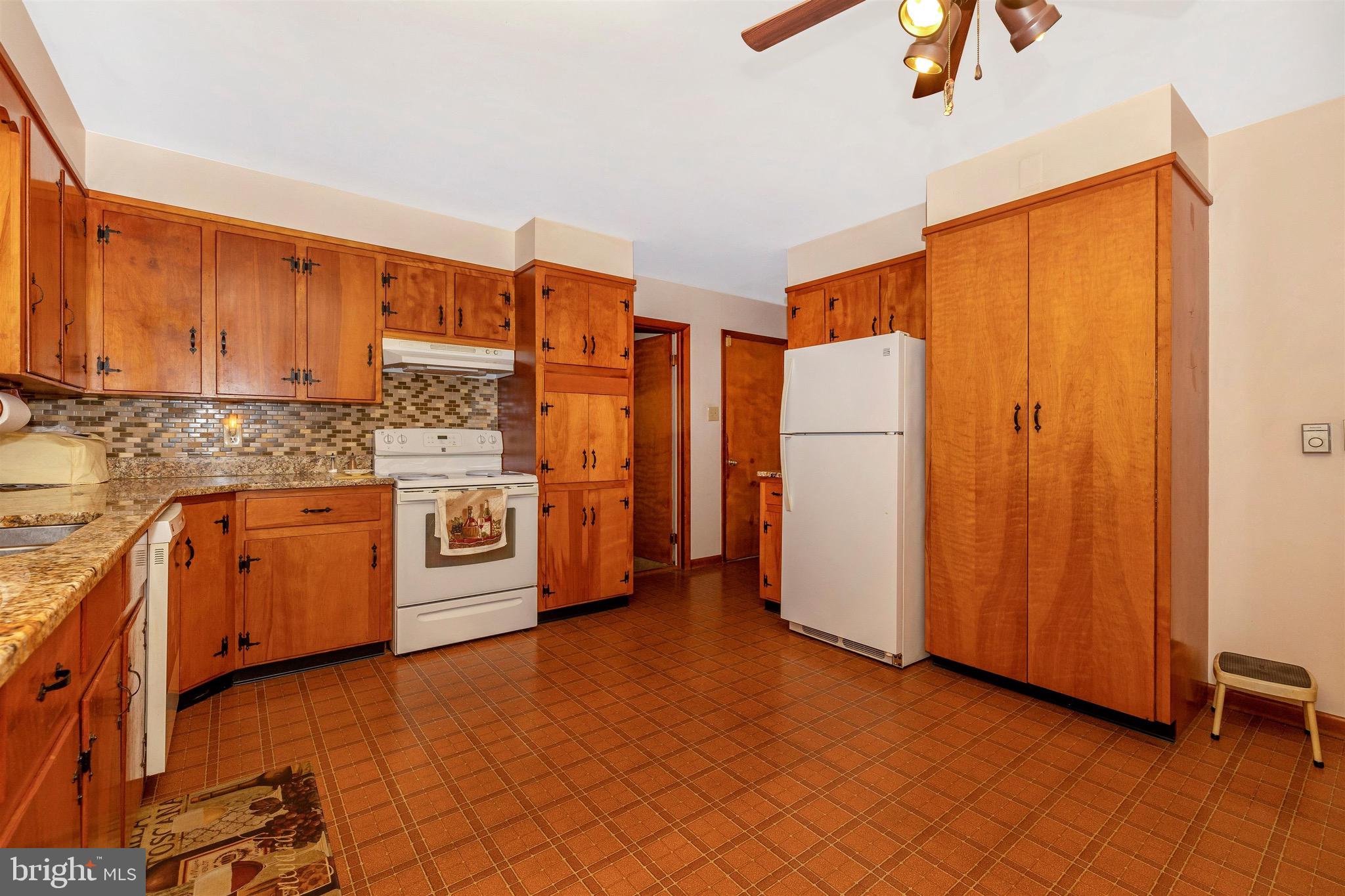 17 Fairview Avenue Frederick, MD 21701 - Photo 17 of 60