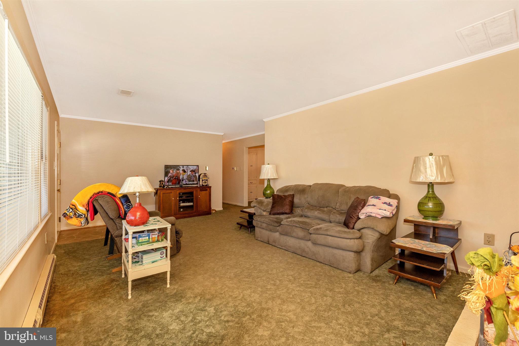 17 Fairview Avenue Frederick, MD 21701 - Photo 5 of 60