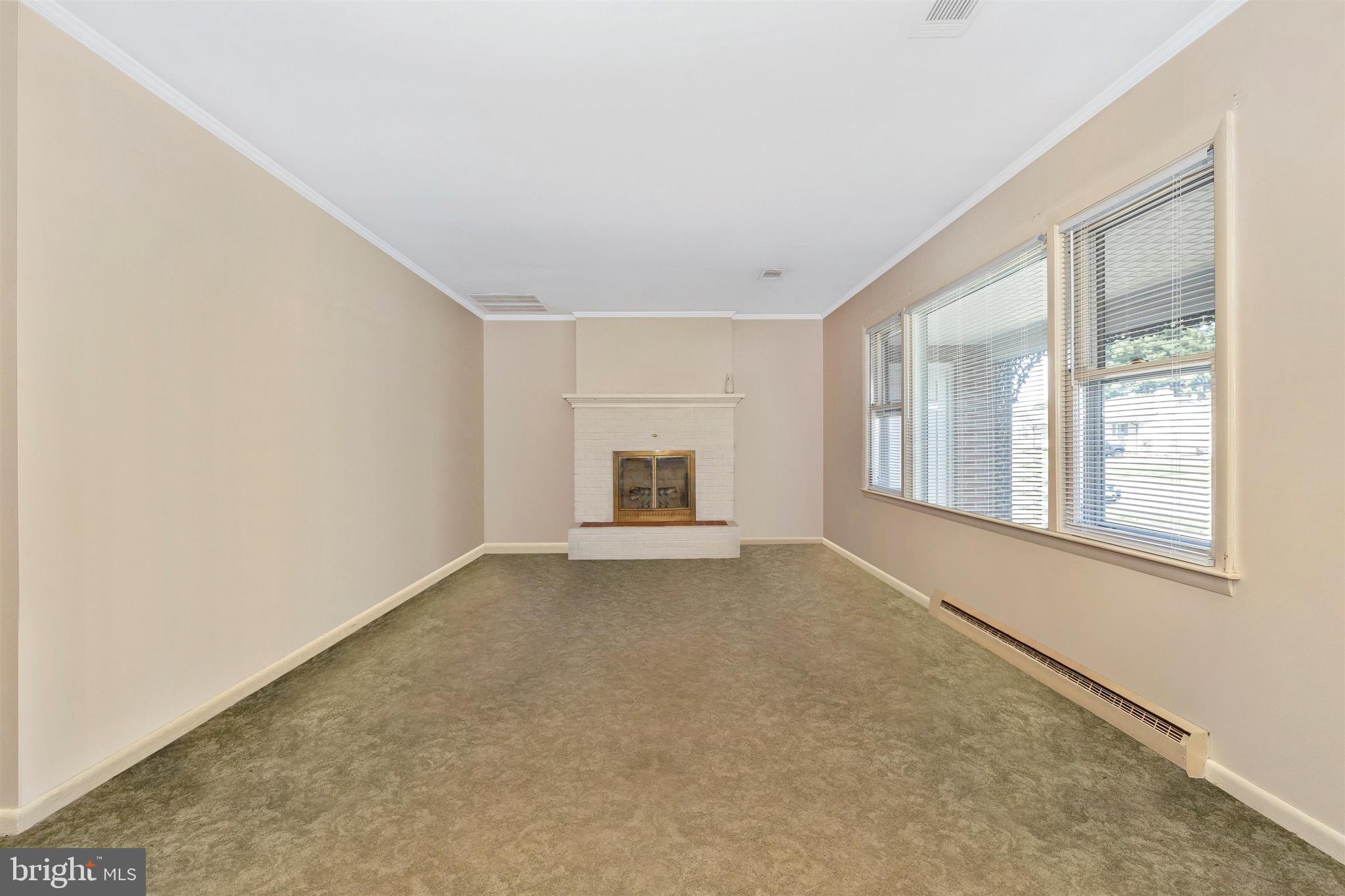17 Fairview Avenue Frederick, MD 21701 - Photo 6 of 60