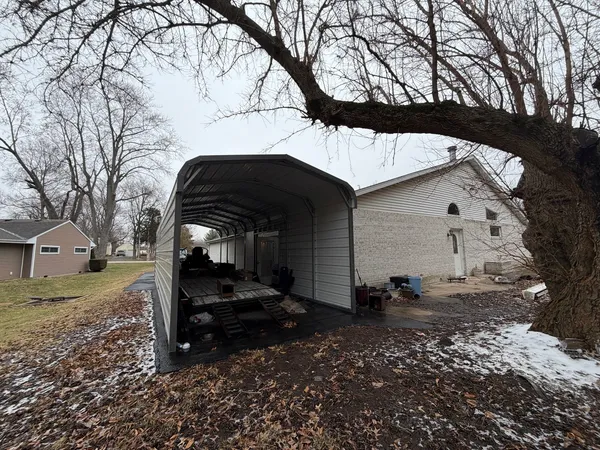 $224,900 | 23 Greenridge Drive, Decatur, IL 62526