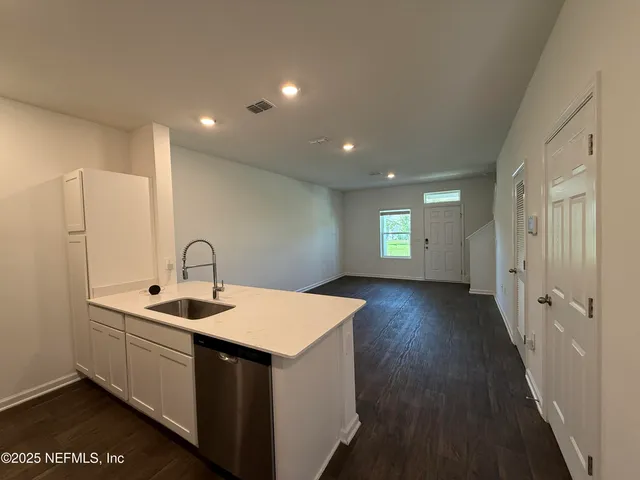 $1,600 | 3581 Prairie Wind Court, Middleburg, FL 32068