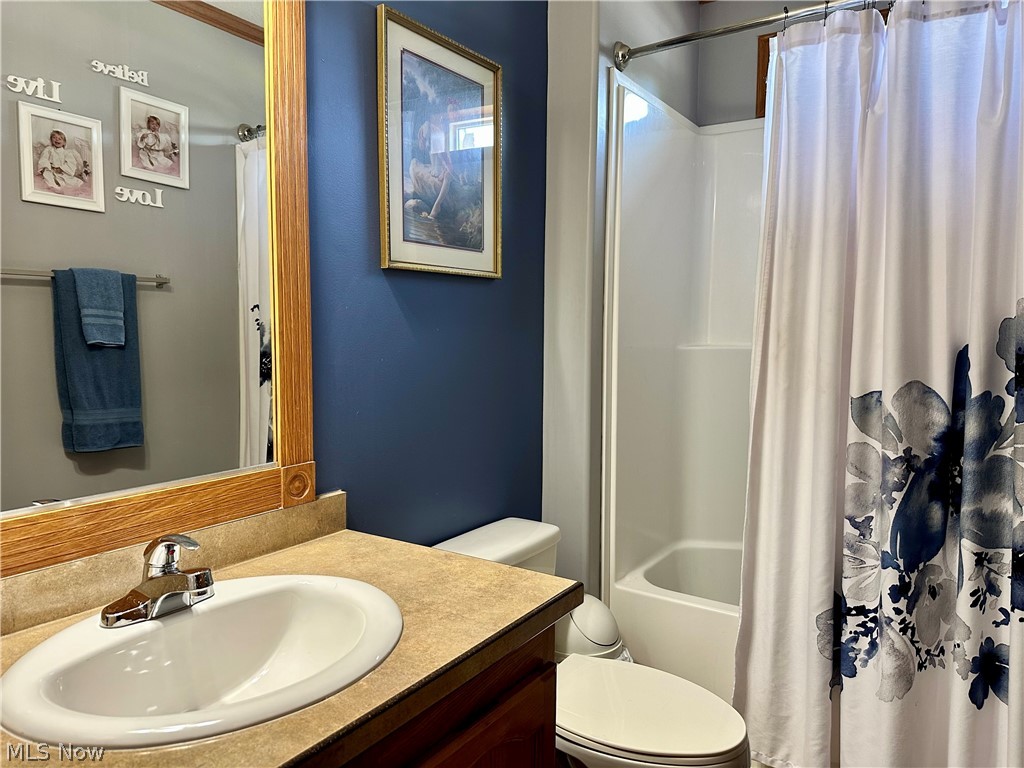 100 Anderson Road Fleming, OH 45729 - Photo 21 of 31 Hall bathroom