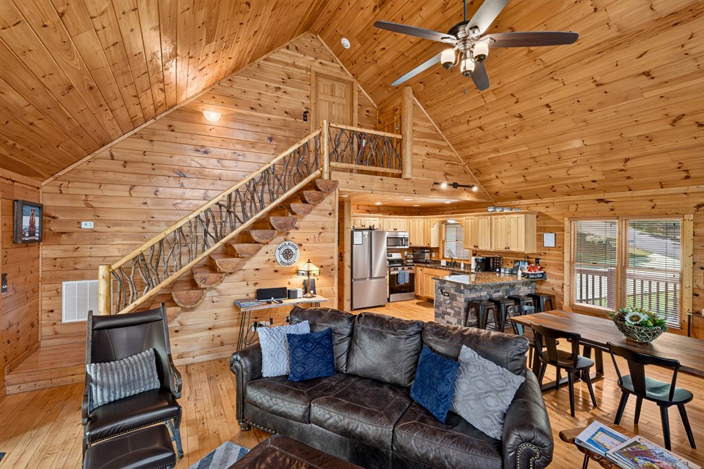 573 Weaver Creek Way Blue Ridge, GA 30513 - Photo 7 of 27