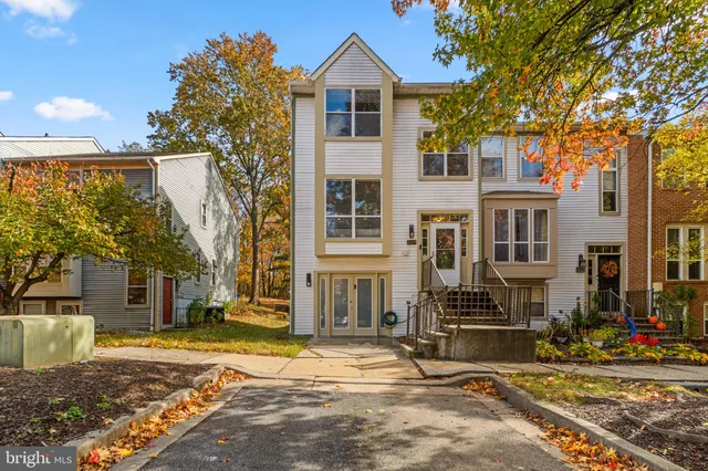 $495,000 | 8106 Wooded Glen Court, Ellicott City, MD 21043