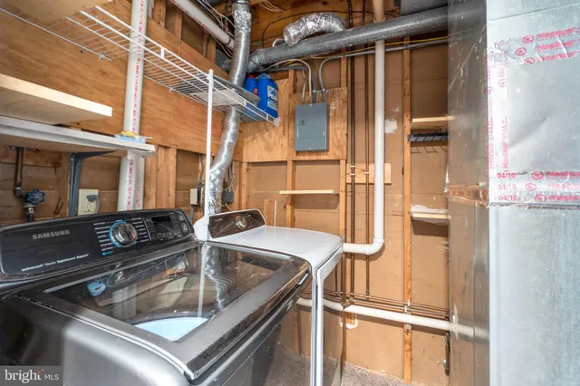 $495,000 | 8106 Wooded Glen Court, Ellicott City, MD 21043