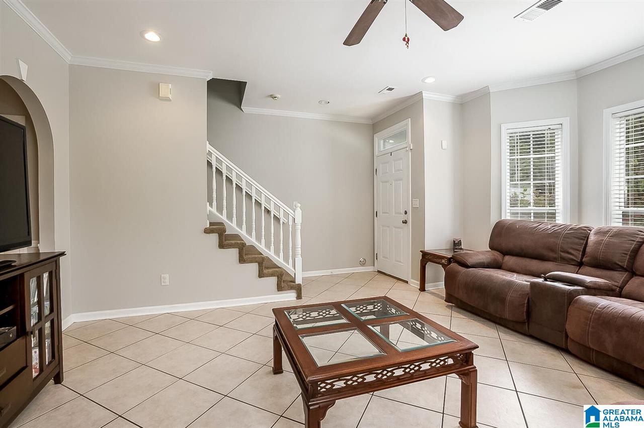206 Calloway Lane Pelham, AL 35124 - Photo 10 of 33