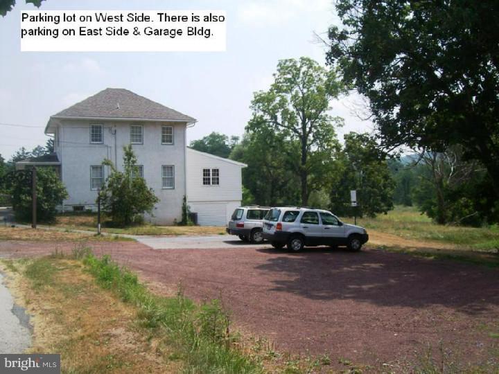 1964 Ridge Road Pottstown, PA 19465 - Photo 6 of 16 Gallery Image 6