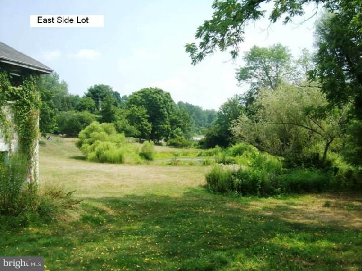 1964 Ridge Road Pottstown, PA 19465 - Photo 7 of 16 Gallery Image 7