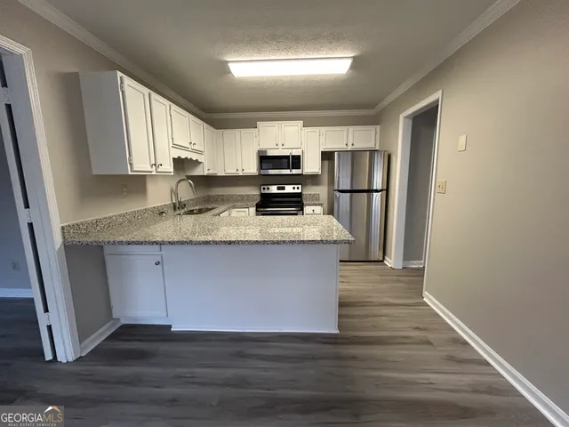 $2,495 | 1014 Kathleen Court, Roswell, GA 30075