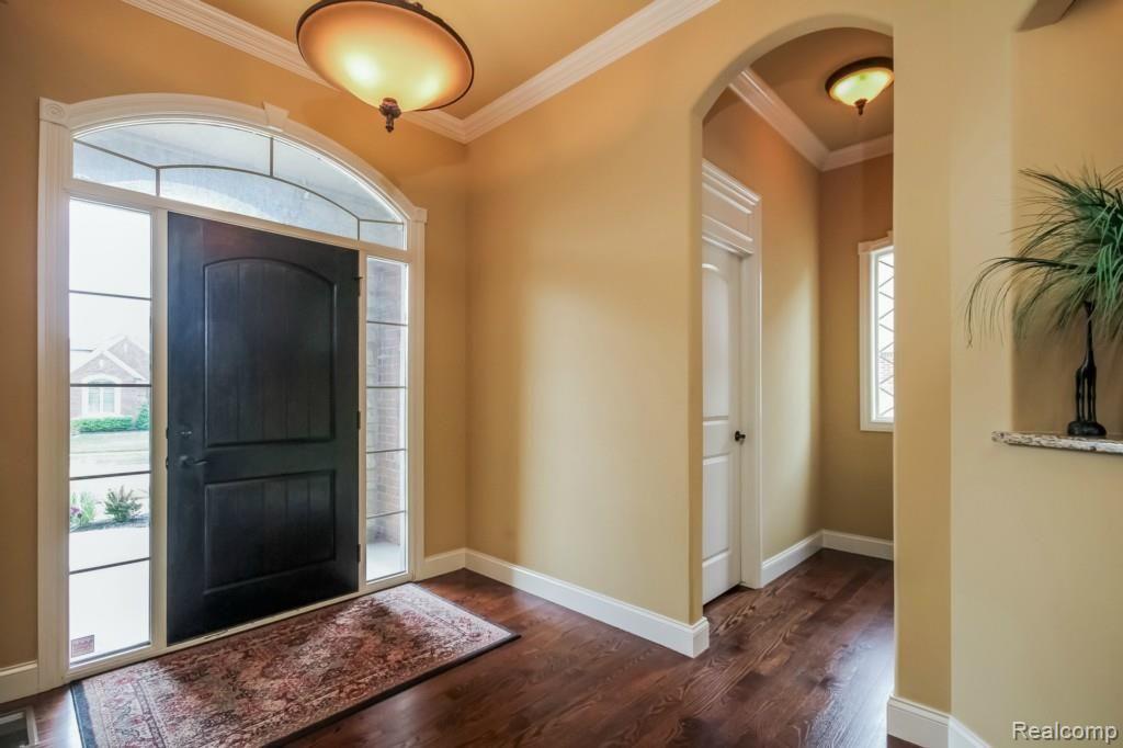 1581 Traceky Drive Rochester Hills, MI 48306 - Photo 9 of 67