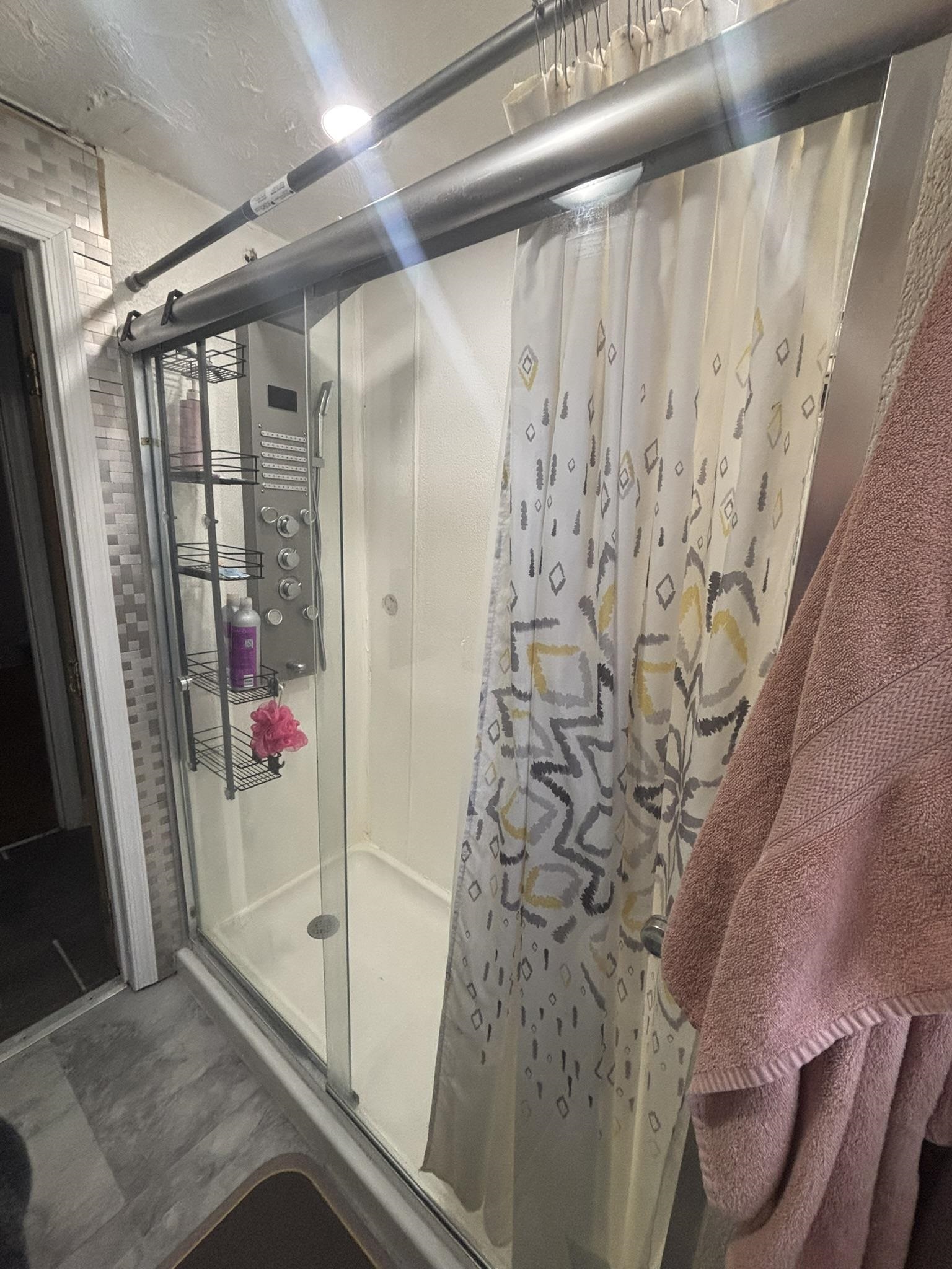 18 Ellery Road Villas, NJ 08251 - Photo 21 of 32 a bathroom with a shower and a sink