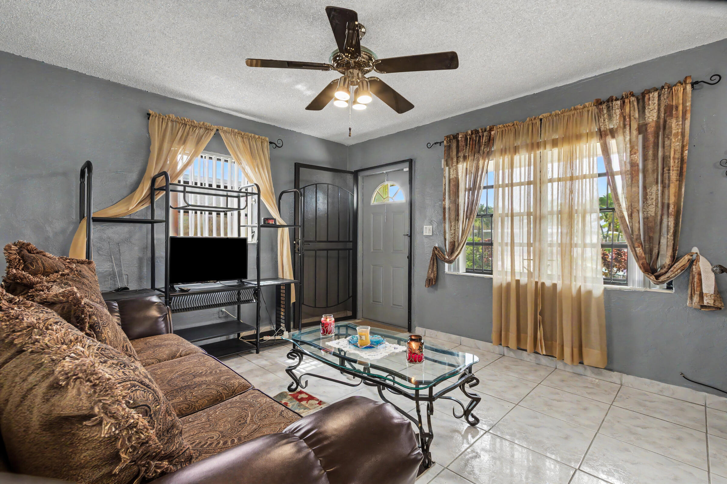 6417 Southwest 23rd Street Miramar, FL 33023 - Photo 14 of 45 6417-14