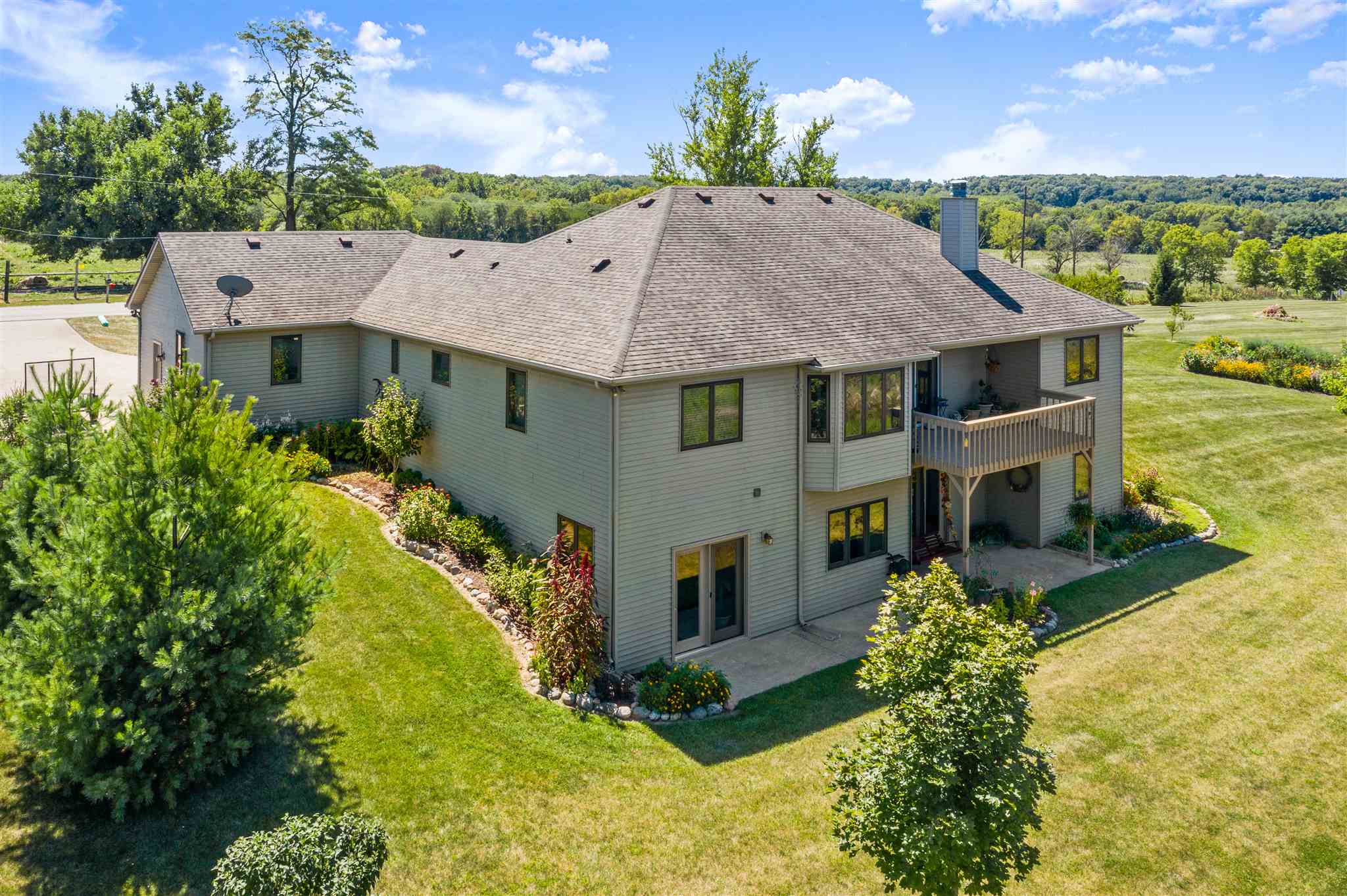 2310 Waterworks Road Huntington, IN 46750 - Photo 3 of 30 Gallery Image 3