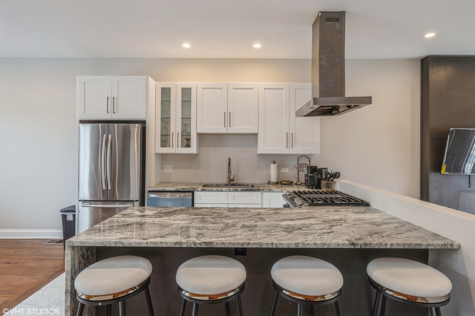 7229 South Exchange Avenue Chicago, IL 60649 - Photo 4 of 22
