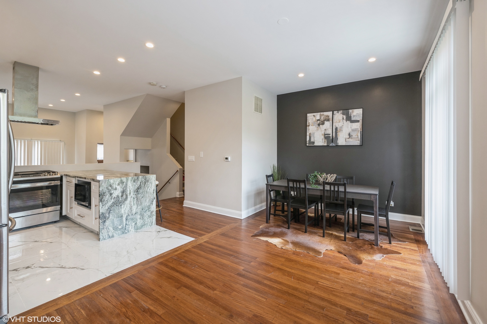 7229 South Exchange Avenue Chicago, IL 60649 - Photo 8 of 22