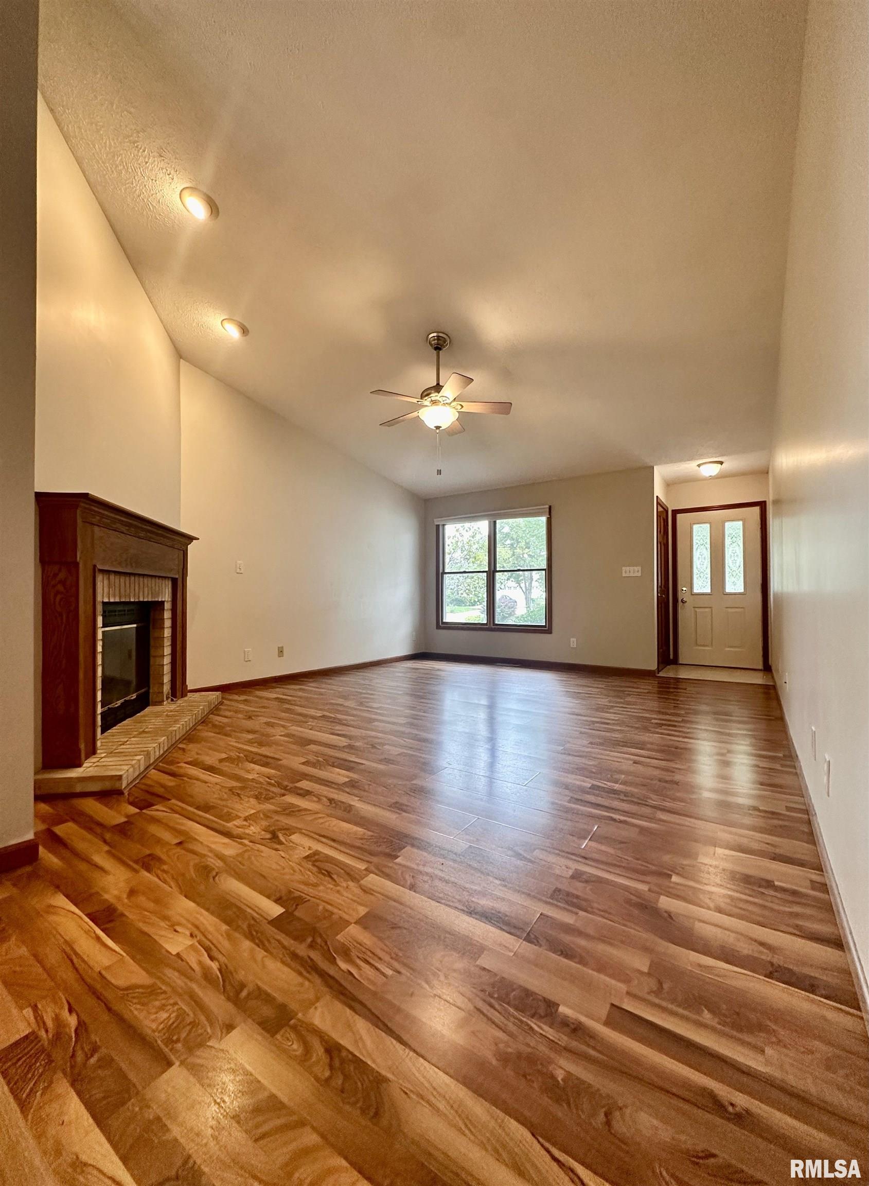 2309 Checkerberry Lane Springfield, IL 62711 - Photo 3 of 18