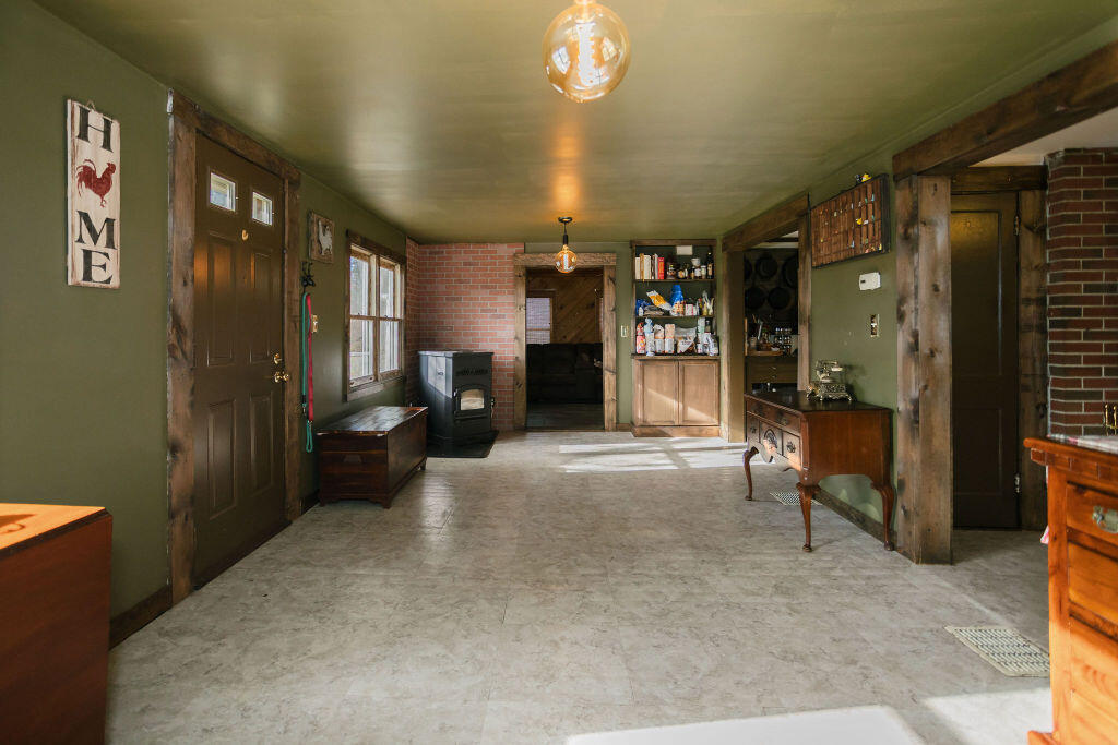 111 New Vineyard Road Farmington, ME 04938 - Photo 11 of 69 taylor-kaminsky-photo-36