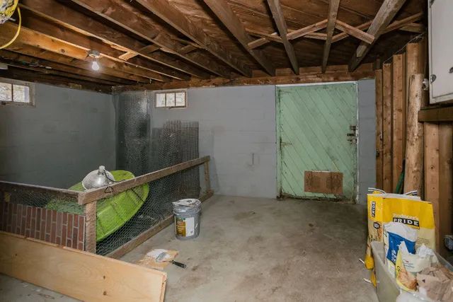 $255,000 | 111 New Vineyard Road, Farmington, ME 04938