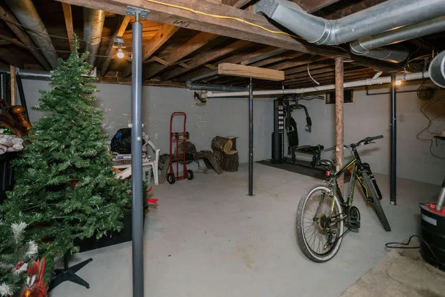 $255,000 | 111 New Vineyard Road, Farmington, ME 04938