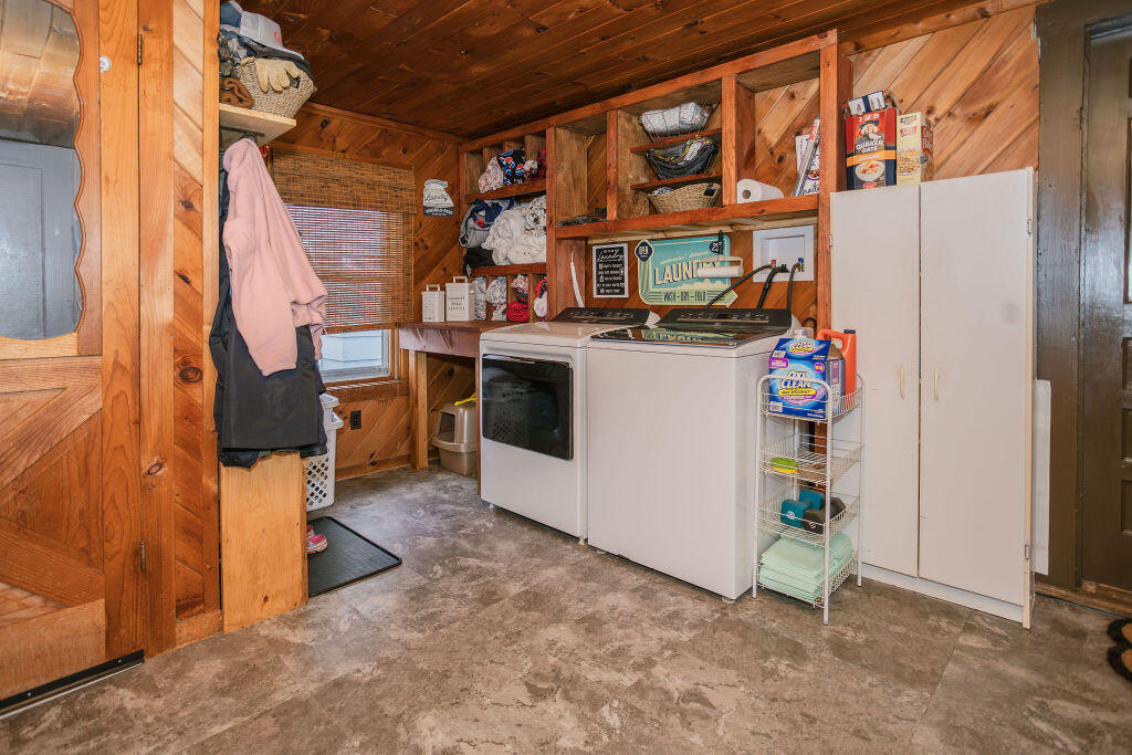 111 New Vineyard Road Farmington, ME 04938 - Photo 5 of 69 taylor-kaminsky-photo-30