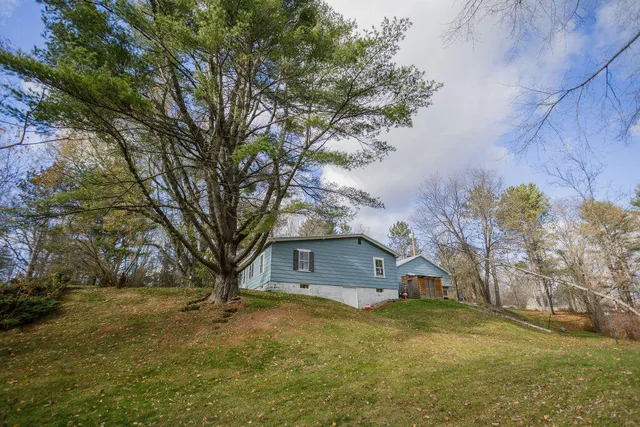 $255,000 | 111 New Vineyard Road, Farmington, ME 04938