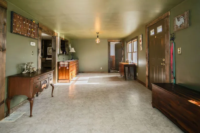 $255,000 | 111 New Vineyard Road, Farmington, ME 04938