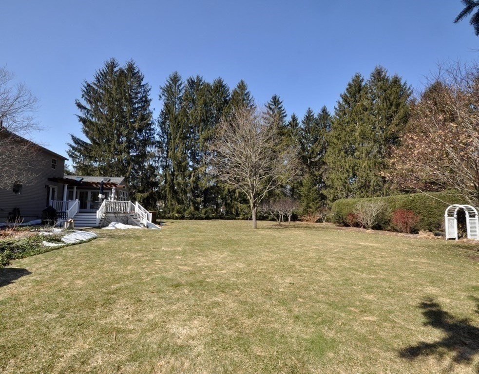 334 Powder Mill Road Concord, MA 01742 - Photo 28 of 40 Gallery Image 28